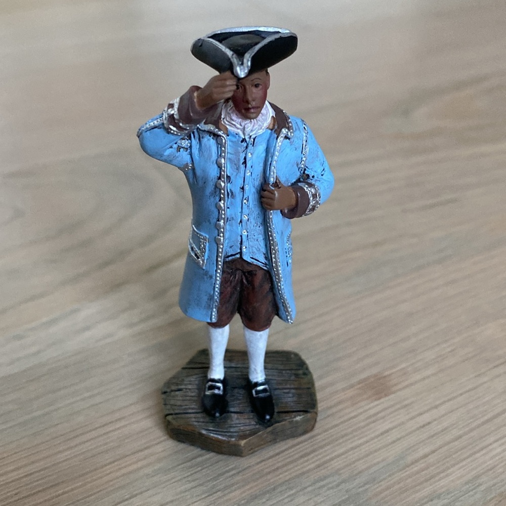 Williamsburg Governor's Footman - Lang and Wise